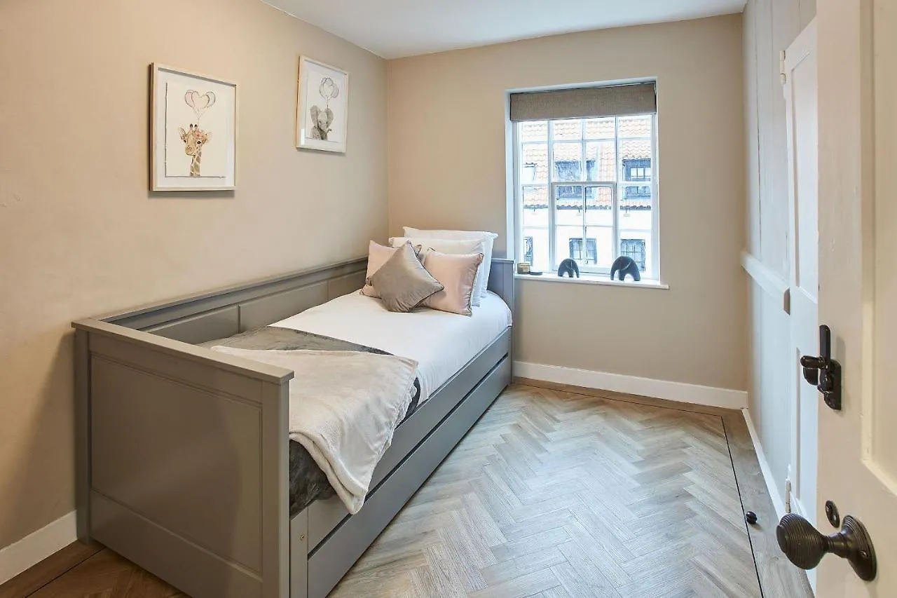 Whitby Boutique - Market Quarters